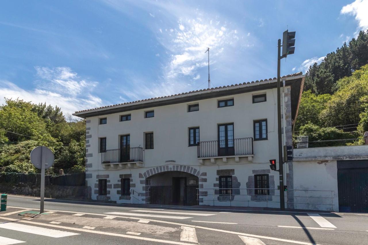 Appartamento Antigua Casa De Escritor En La Playa De Mundaka Esterno foto